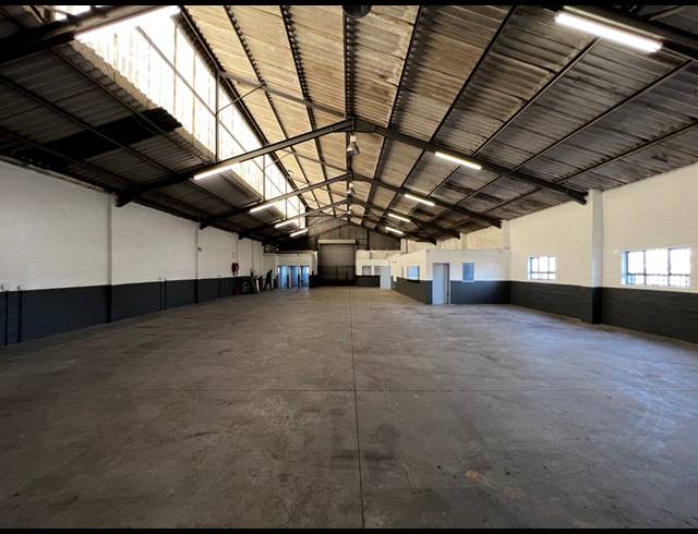 480M² WAREHOUSE TO LET IN PAROW INDUSTRIAL
